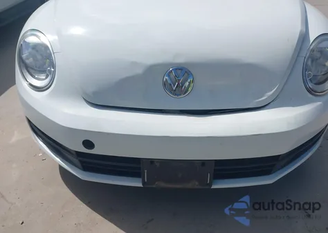 2016 Volkswagen Beetle 1.8T Classic z USA, uszkodzony, nr VIN 3VWF17AT0GM631439